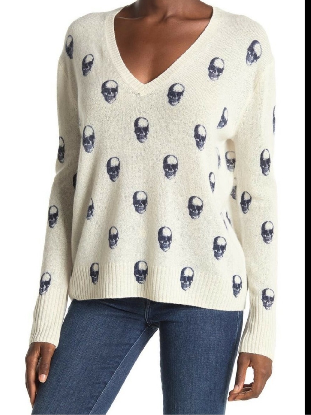 Skull Cashmere V-Neck Skull Print
Cashmere Sweater from 360
Cashmere Size Small